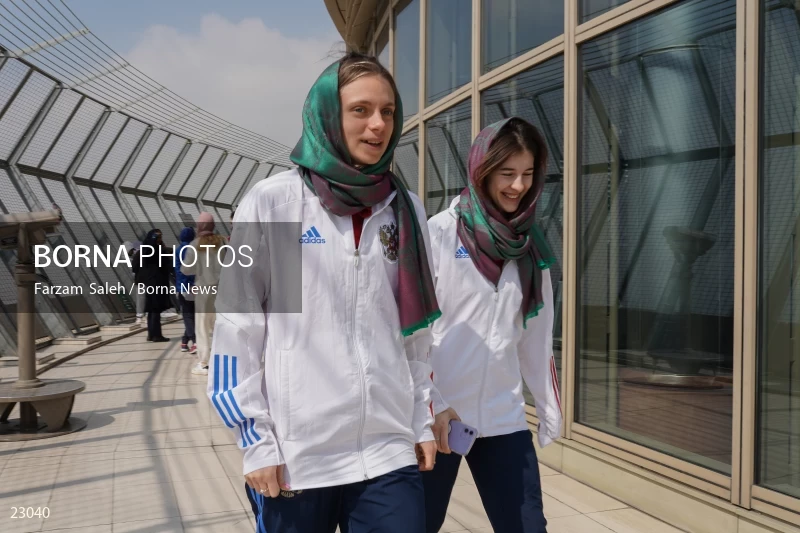 Foreign athletes visit Tehran's Milad Tower