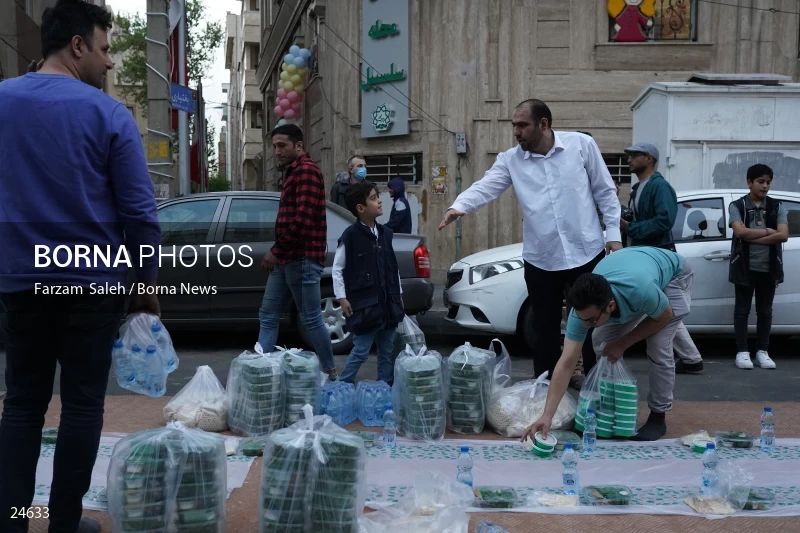 Iftar banquet ceremony in Tehran streets