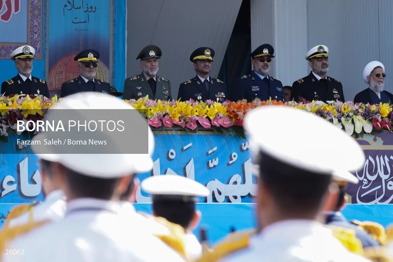Military Parades Held in Iran on National Army Day