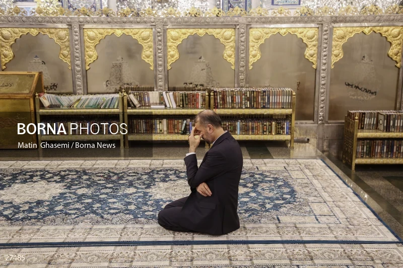 President Ebrahim Raisi in the holy shrine of Hazrat Zeinab (PBUH)