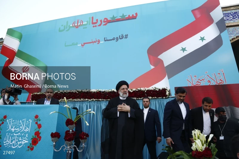 President Ebrahim Raisi in the holy shrine of Hazrat Zeinab (PBUH)