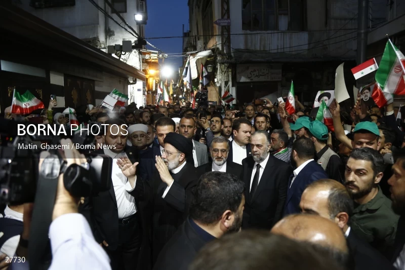 President Ebrahim Raisi in the holy shrine of Hazrat Ruqayya