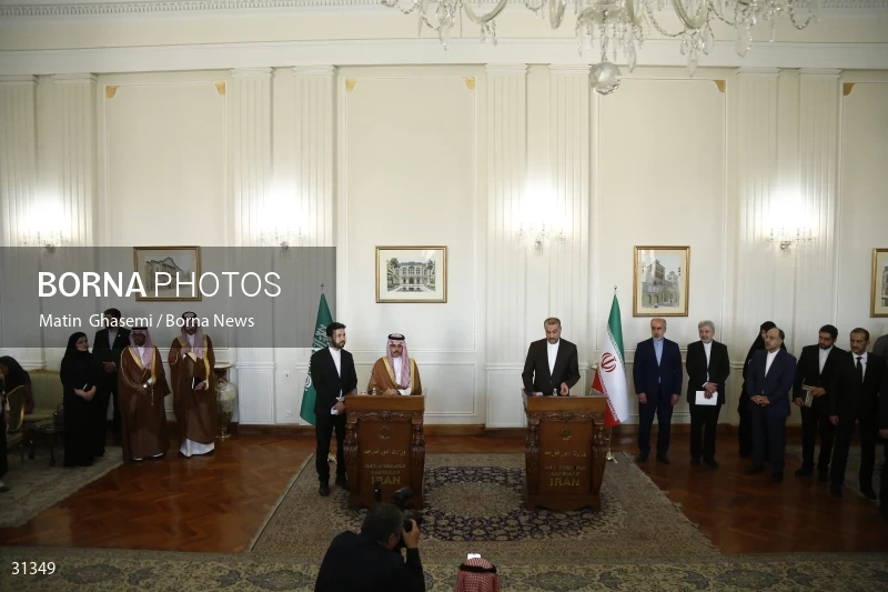 Meeting between the foreign ministers of Iran and Saudi Arabia
