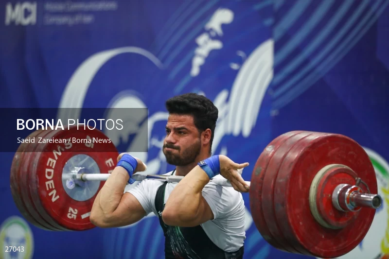 The record setting of Iran's national weightlifting team