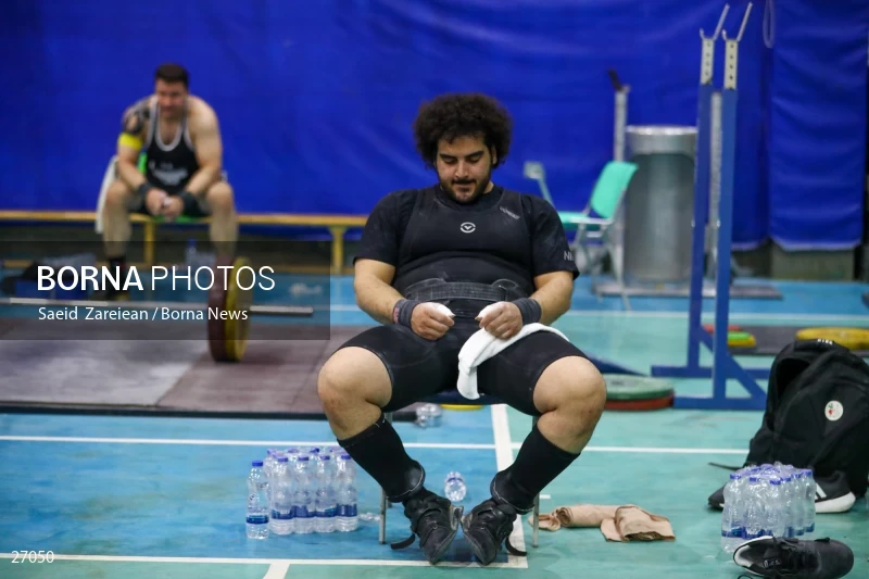 The record setting of Iran's national weightlifting team