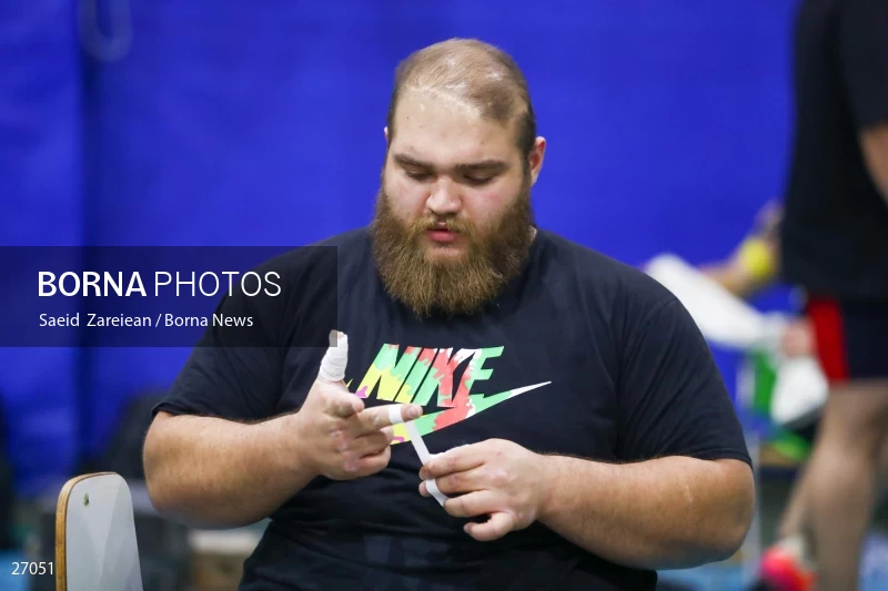 The record setting of Iran's national weightlifting team