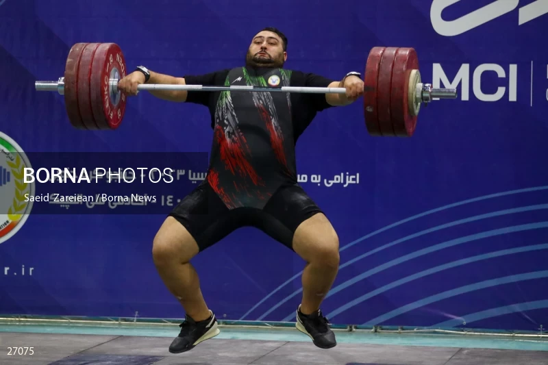 The record setting of Iran's national weightlifting team