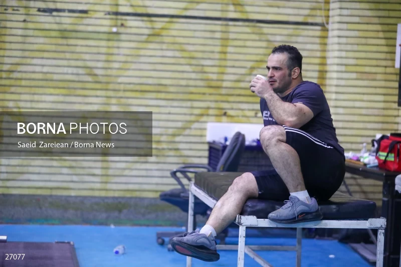 The record setting of Iran's national weightlifting team