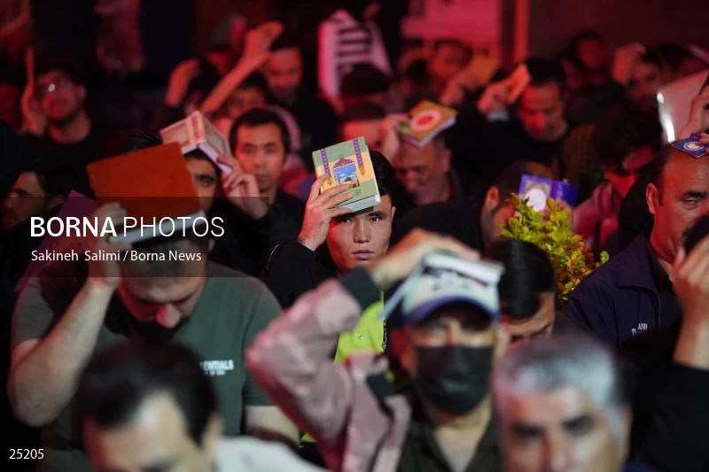 Qadr Night in Imamzadeh Saleh Tajrish (21th day of Ramadan)