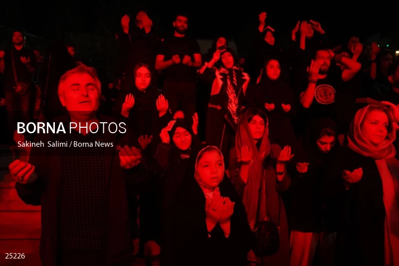 Qadr Night in Imamzadeh Saleh Tajrish (21th day of Ramadan)