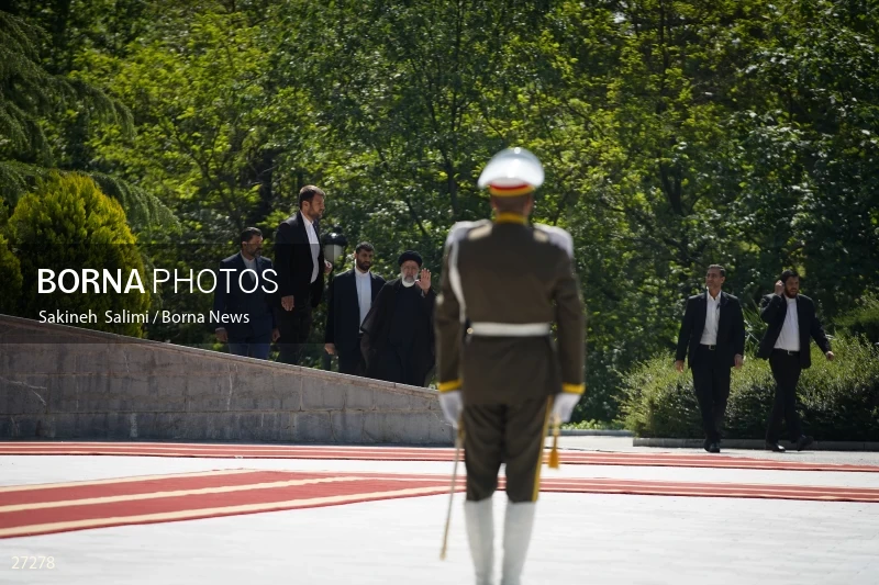 Ebrahim Raisi's official welcome to the President of Iraq