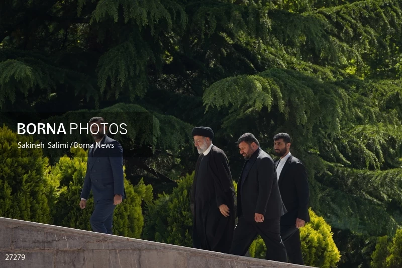 Ebrahim Raisi's official welcome to the President of Iraq