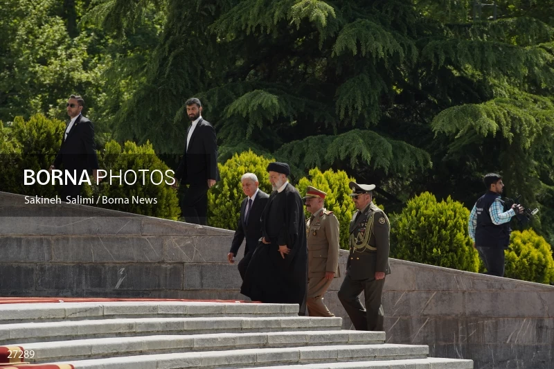 Ebrahim Raisi's official welcome to the President of Iraq