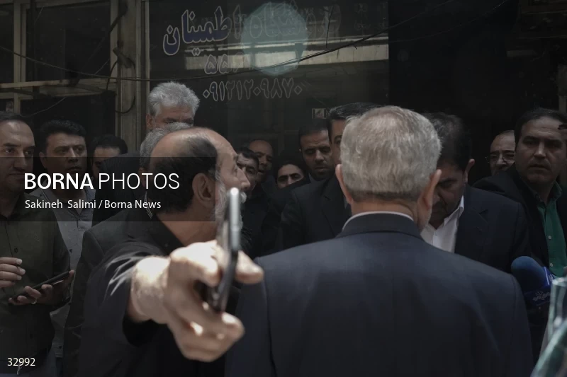 First vice president visits Pachenar Bazaar in Tehran