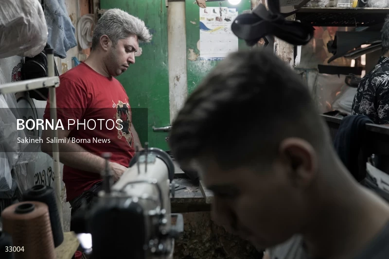 First vice president visits Pachenar Bazaar in Tehran