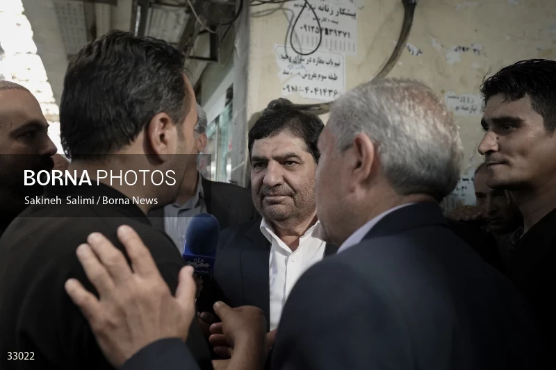 First vice president visits Pachenar Bazaar in Tehran