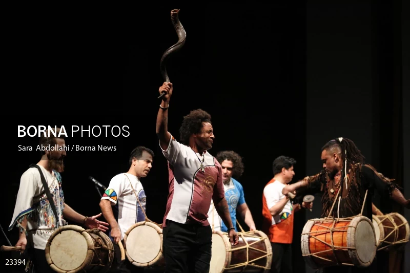 Lian music band concert