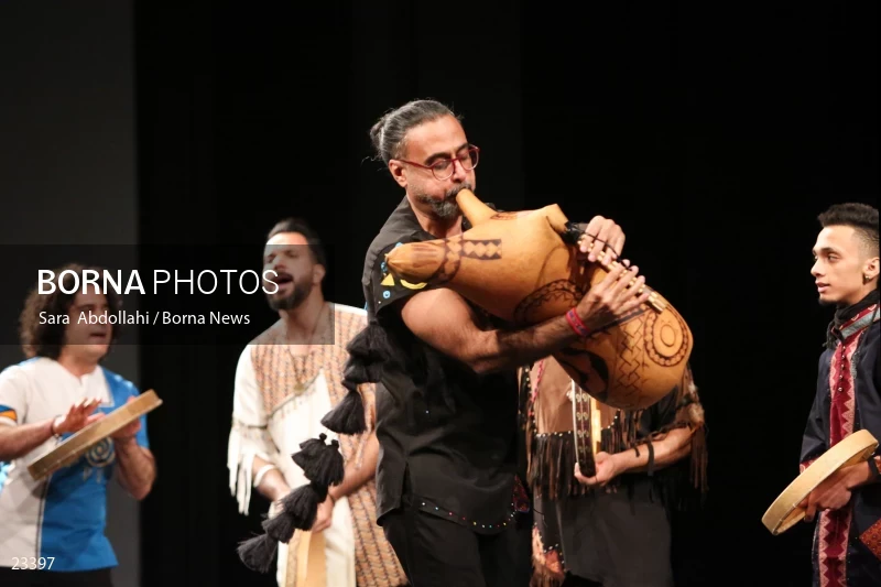 Lian music band concert