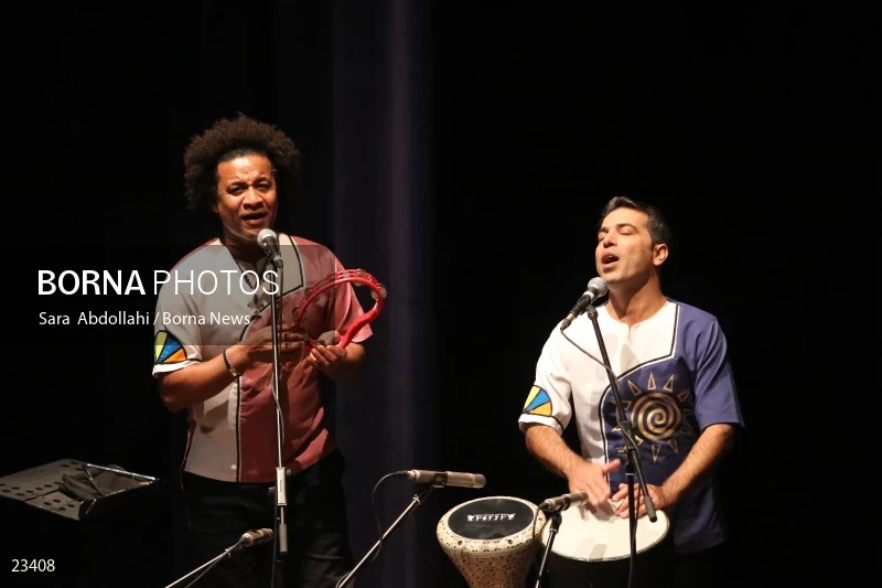 Lian music band concert