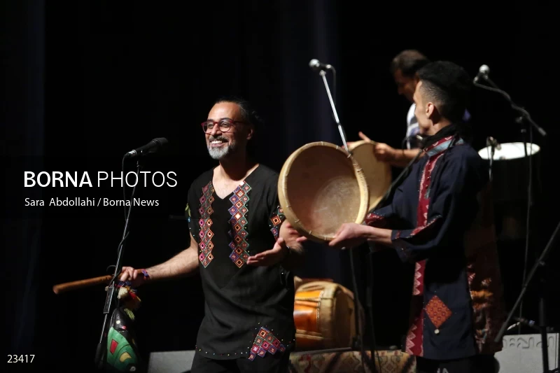 Lian music band concert