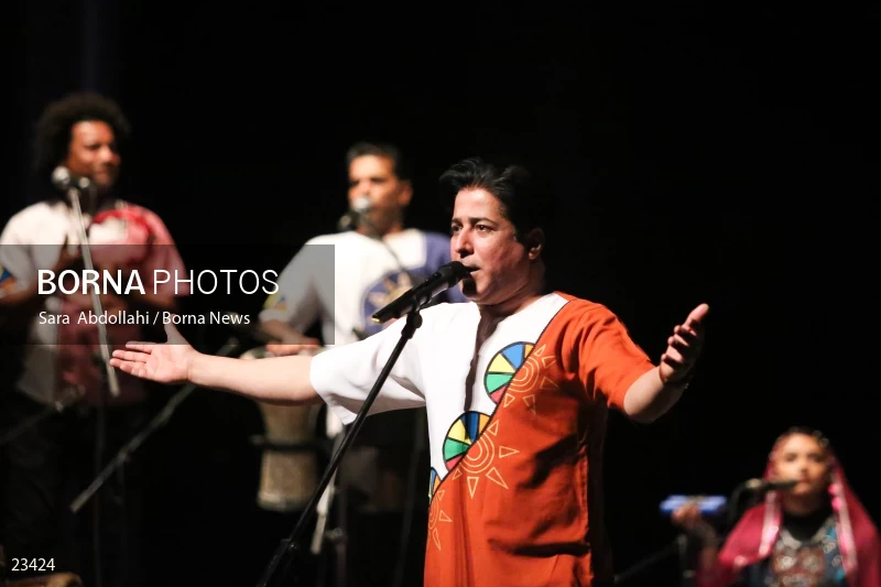 Lian music band concert