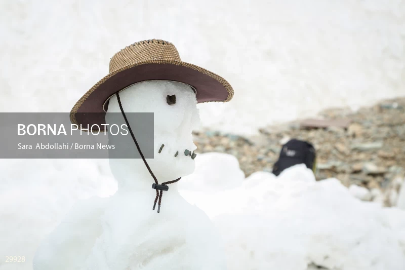 Snowman Festival in Tochal
