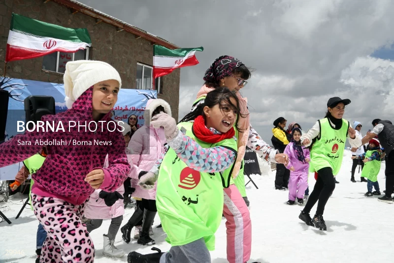 Snowman Festival in Tochal