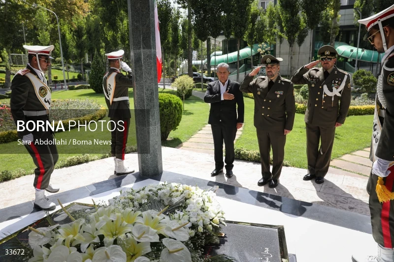 Meeting between the Ministers of Defense of Bolivia and Iran