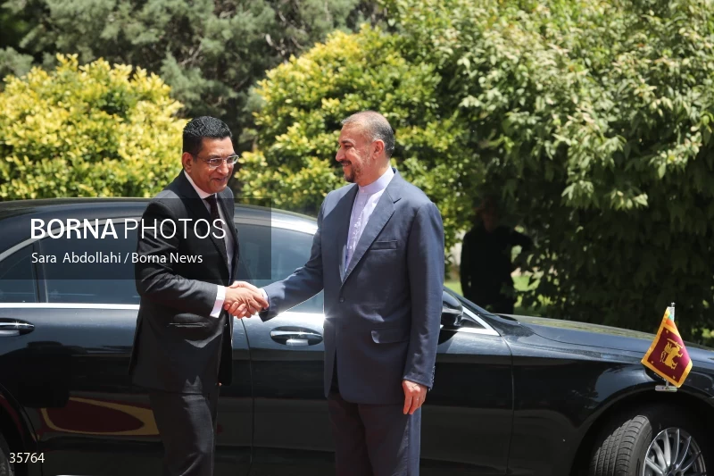 Iran and Sri Lanka FMs meet
