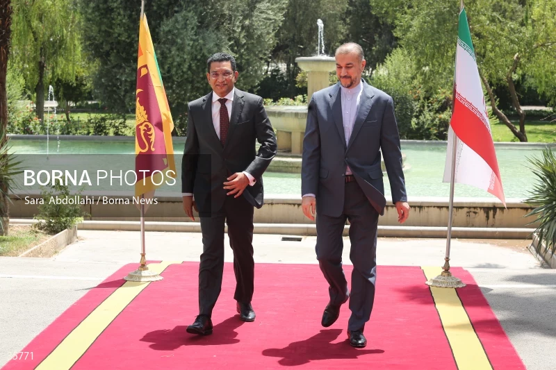 Iran and Sri Lanka FMs meet