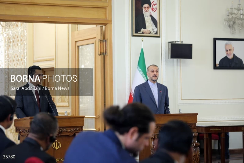 Iran and Sri Lanka FMs meet
