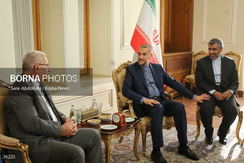 Iran's minister of foreign affairs meets President of Algeria's People's National Assembly