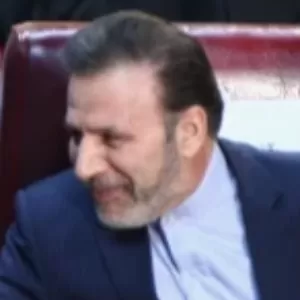 محمود واعظی