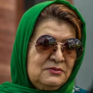 Pouran Derakhshandeh