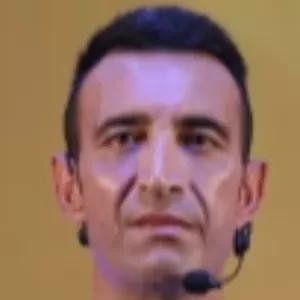 Reza Enayati