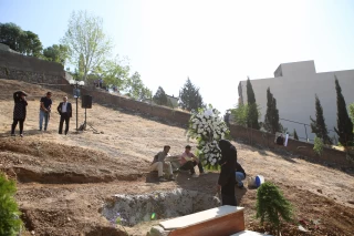 خاکسپاری عباس کیارستمی در لواسان