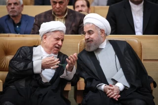 بزرگداشت دولتمردان دفاع مقدس