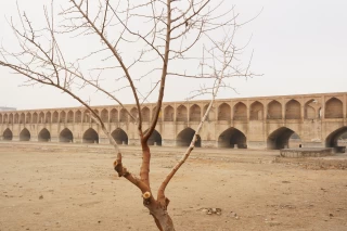 سی و سه پل اصفهان