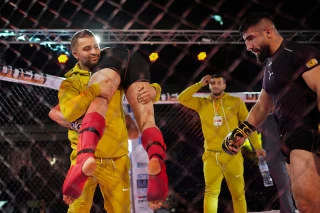 اولین دوره مسابقات هنرهای رزمی ترکیبی (MMA)