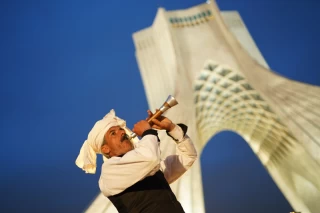 اجرای برنامههای فرهنگی در میدان آزادی به مناسبت نوروز