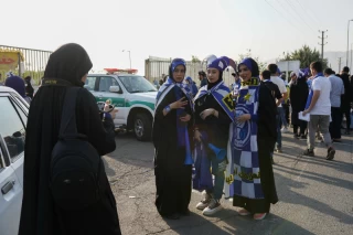 اولین حضور زنان در استادیوم در یک مسابقه لیگ برتر فوتبال ایران