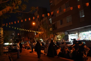 ضیافت افطاری در خیابان شهیدی تهران