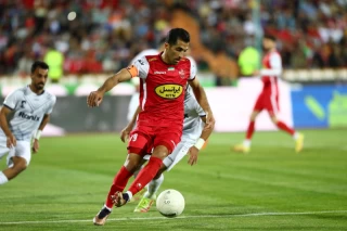 دیدار تیم های فوتبال پرسپولیس - ملوان در هفته بیست و پنجم لیگ برتر فوتبال ایران