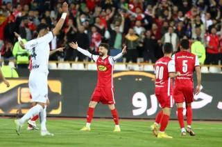 دیدار تیم های فوتبال پرسپولیس - ملوان در هفته بیست و پنجم لیگ برتر فوتبال ایران