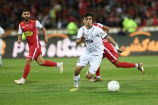 دیدار تیم های فوتبال پرسپولیس - ملوان در هفته بیست و پنجم لیگ برتر فوتبال ایران