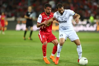 دیدار تیم های فوتبال پرسپولیس - ملوان در هفته بیست و پنجم لیگ برتر فوتبال ایران