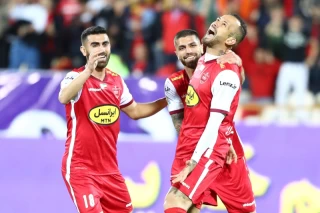 دیدار تیم های فوتبال پرسپولیس - ملوان در هفته بیست و پنجم لیگ برتر فوتبال ایران