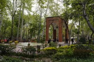 بوستان باغ ایرانی