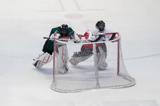 The training session of the Iranian women's national ice hockey team