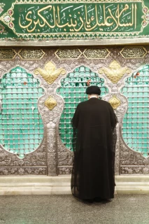 حضور رییس جمهور در حرم مطهر حضرت زینب (س)